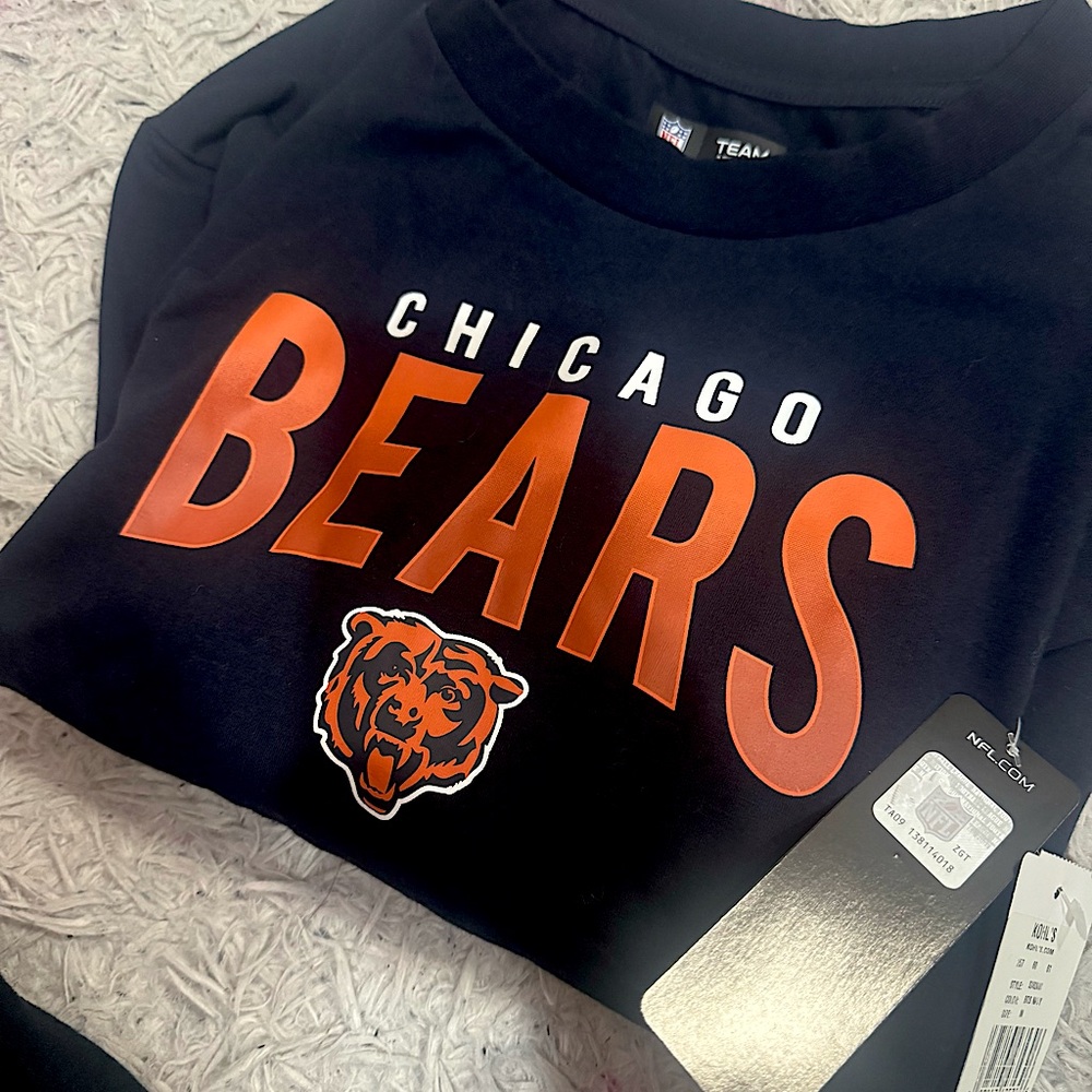NWT NFL Bears long sleeve top!